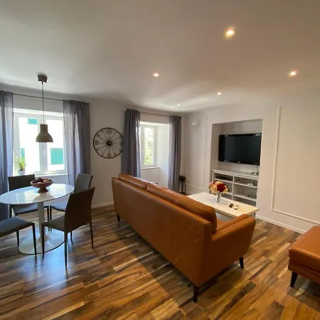 Volosko Apartmán *
